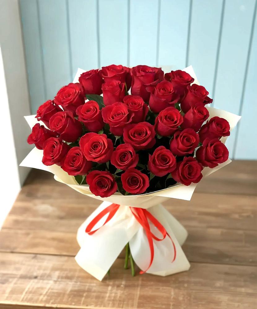 Букет 29 Красных роз в Посёлок государственного племенного завода «Константиново»