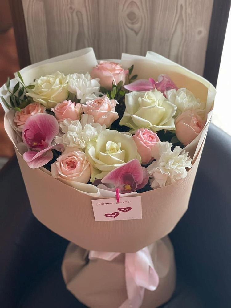 Букет цветов из: Орхидеи, Розы и Гвоздики в Посёлок государственного племенного завода «Константиново»