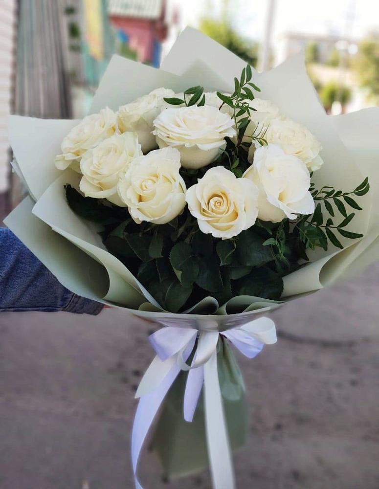 Букет Белые розы Проуд в Посёлок государственного племенного завода «Константиново»
