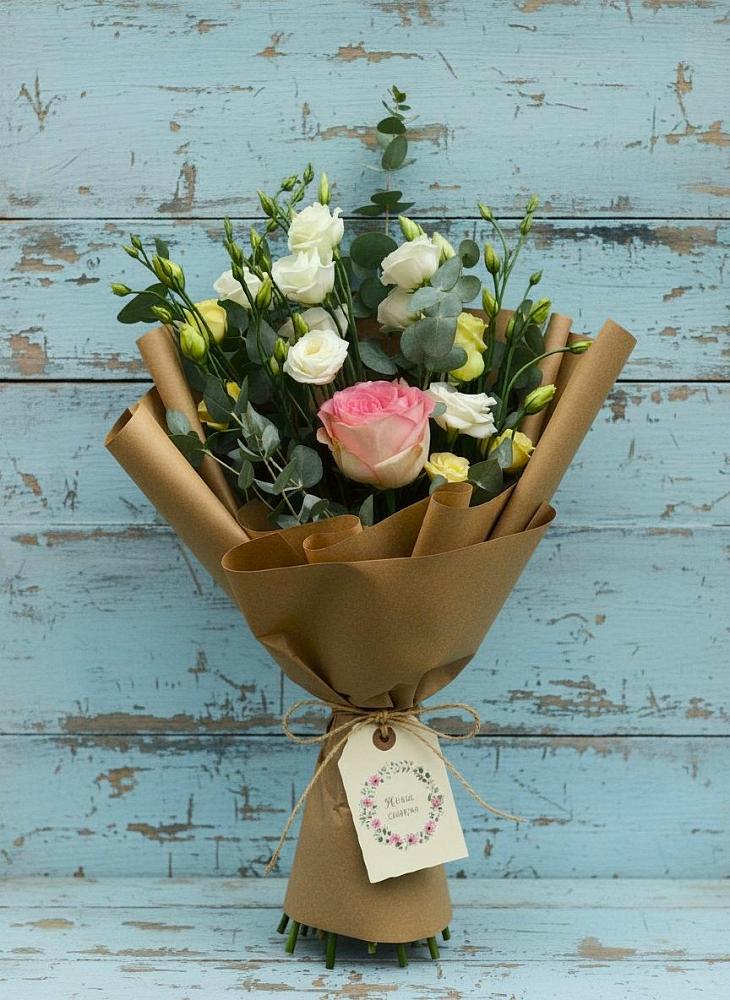 Букет цветов из: Розы и Лизиантусы в Посёлок государственного племенного завода «Константиново»