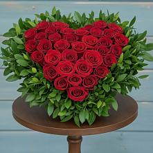 Цветочная композиция из Розы в виде сердца в Посёлок государственного племенного завода «Константиново»