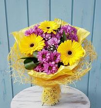 Букет цветов из:  Хризантемы и Герберы в Посёлок государственного племенного завода «Константиново»