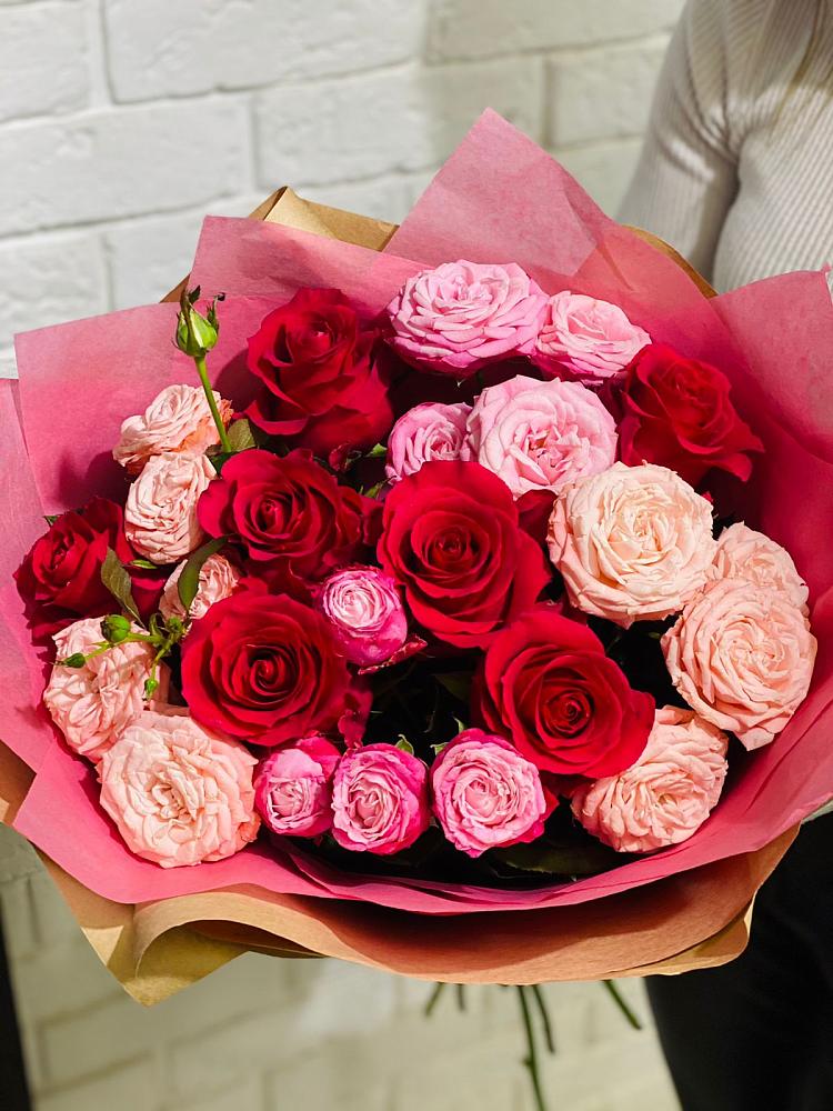 Букет цветов из: Розы в Посёлок государственного племенного завода «Константиново»