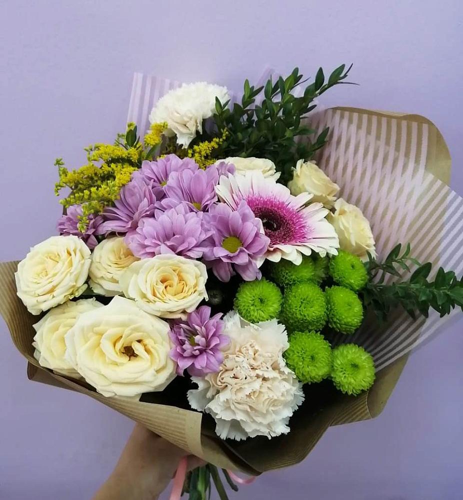 Букет цветов из: Хризантемы, Розы, Гвоздики и Герберы в Посёлок государственного племенного завода «Константиново»