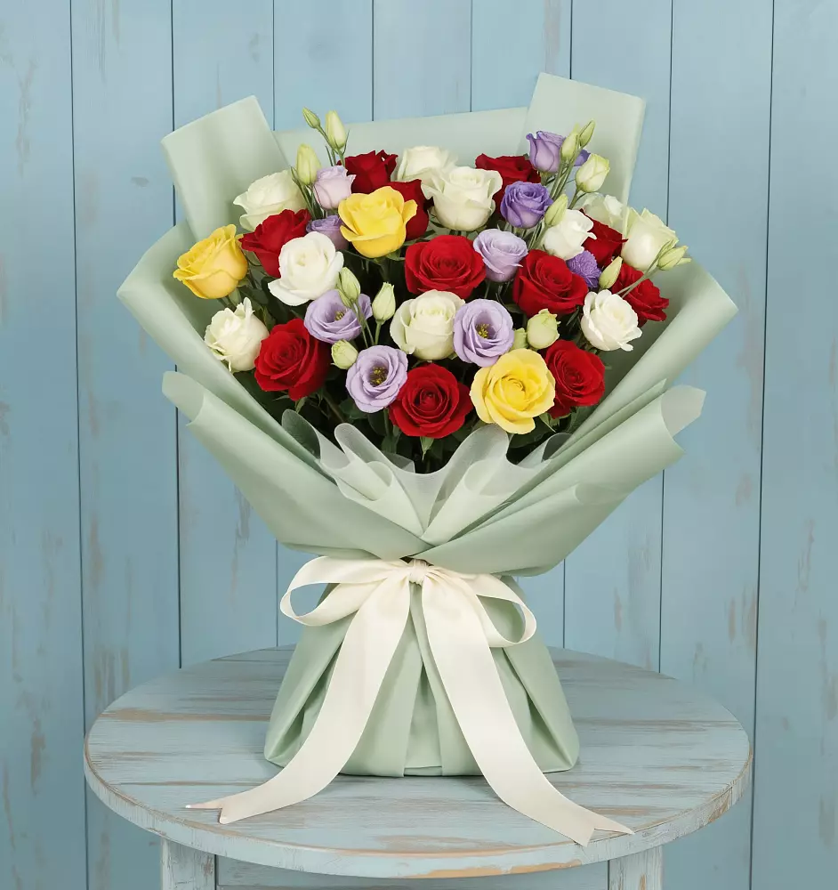 Букет цветов из: Розы в Посёлок государственного племенного завода «Константиново»