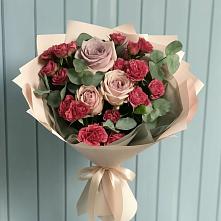 Букет цветов из:  Гвоздики и Розы в Посёлок государственного племенного завода «Константиново»